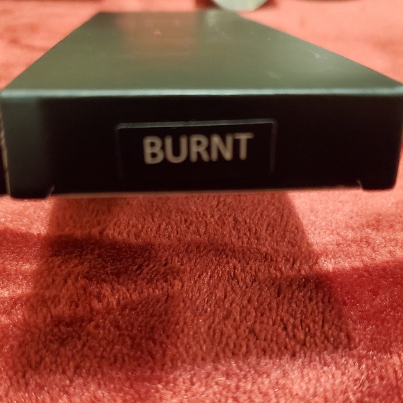 NIB Laritzy eye shadow palette in Burnt - Picture 2 of 4